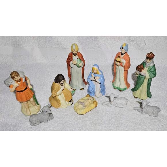 Porcelain Nativity Set Vintage 1990 Flambo Christmas Figurines Jesus IN BOX - Picture 4 of 9